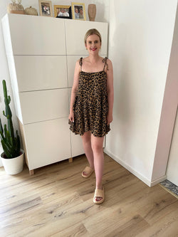 Musselin Kleid Leo Ärmellos Braun