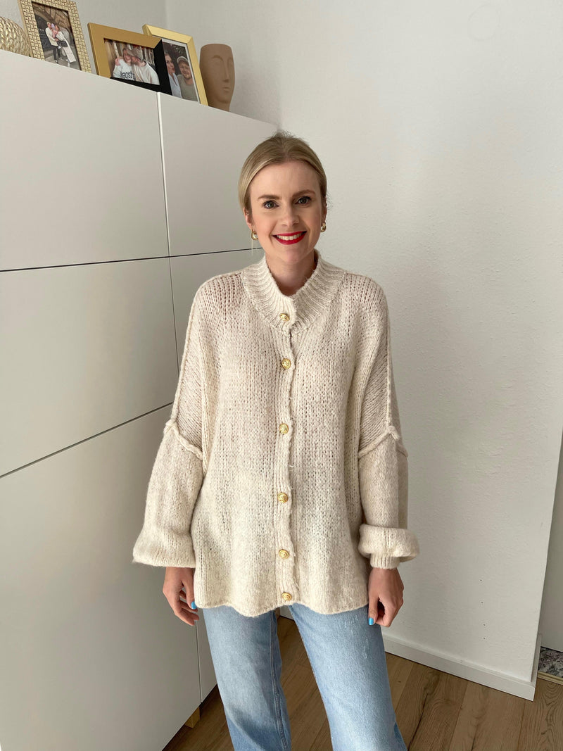 Cardigan Goldknopf Creme