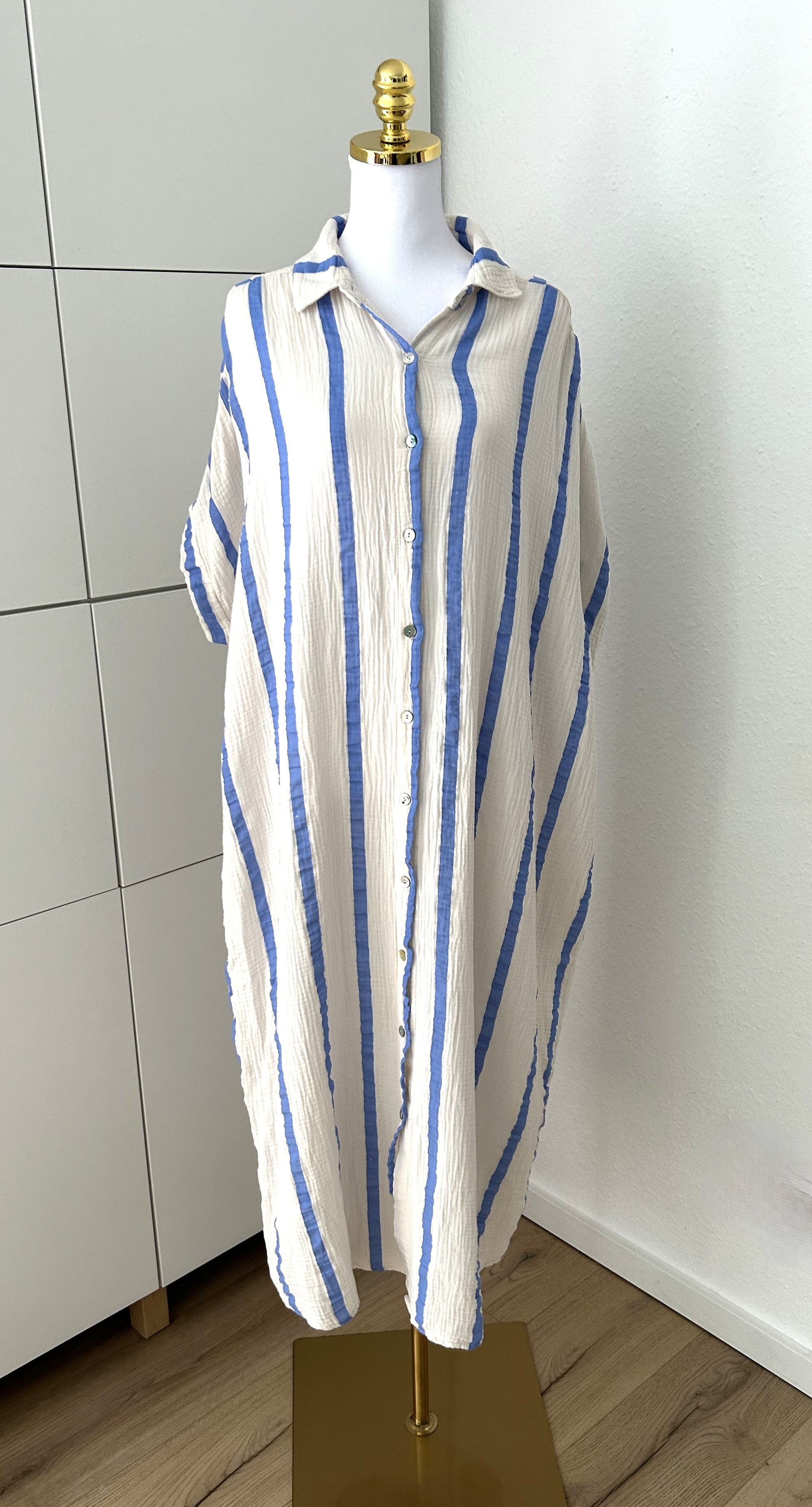 Musselin Maxikleid Kurzarm Streifen Blau/Creme